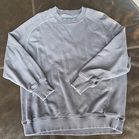 aerie Sweaters - Aerie Women's Gray Crewneck Sweater